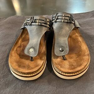 Taos Leather Slip On Sandels Sz 7 / 7.5 38 Gray Casual Womens